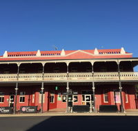 Tumut Star Hotel - Stays Accommodation
