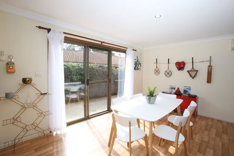 Two 46 Brodie - Stayed 3