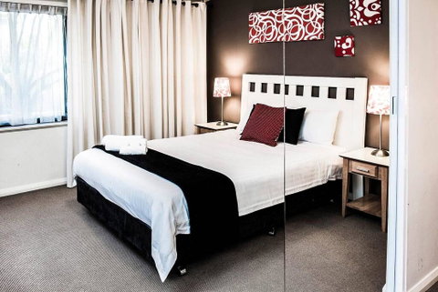 Two Bedroom Apt Next To Perth CBD With Parking. - Stayed 1