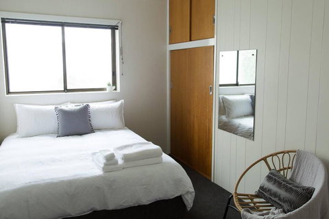 Two Bedroom Gem, Short Drive To MONA - Stayed 3