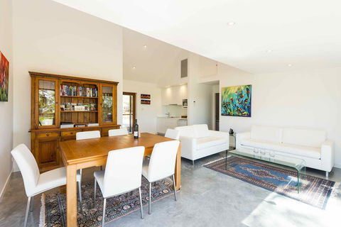 Two Doors - Stays Accommodation 3