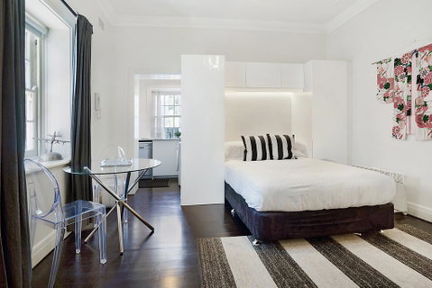 Unbeatably Located Art Deco Surry Hills Studio - Stayed 1