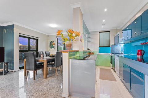 Villa De Marseilles - Melbourne - Stayed 2