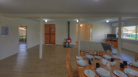 Village Stays Coldstream Gallery Bungalow - Stayed 2