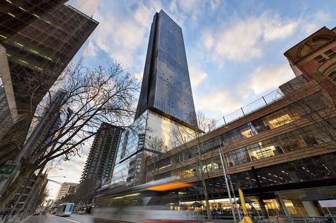 Wake To Eureka Tower Views From Prestigious Collins St - Stayed 1