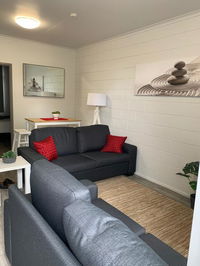 Book Slade Point Accommodation Vacations Stayed Stayed