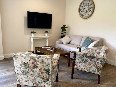 Waterfall Unit Farm Stay - Stayed 3