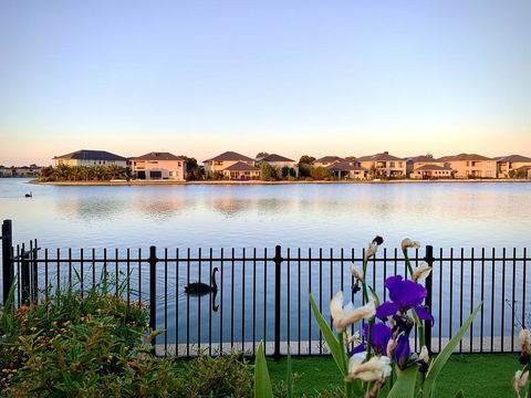 Waterfront Grand Villa For Big Group - Stayed 1