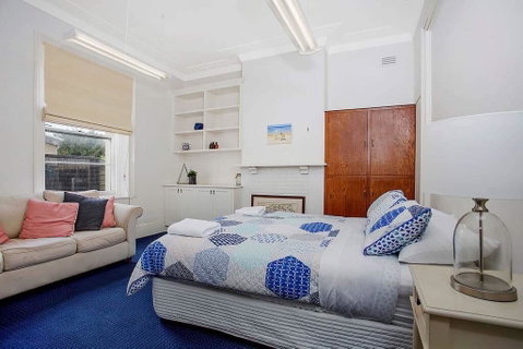 Plummers Mill - Central Townhouse - Stayed 8