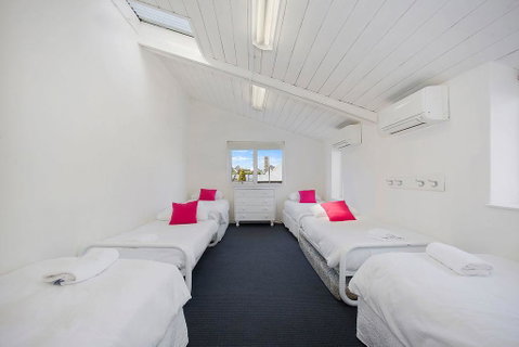 Plummers Mill - Central Townhouse - Stayed 7
