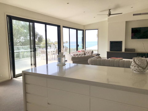 Lorne Sea View Terrace House - Stayed 25