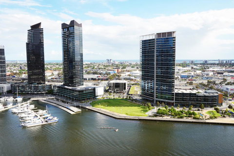 Auzzie Apartments Docklands, Melbourne - Stays Accommodation 16