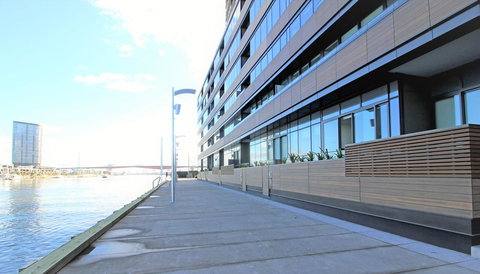 Auzzie Apartments Docklands, Melbourne - Stays Accommodation 14