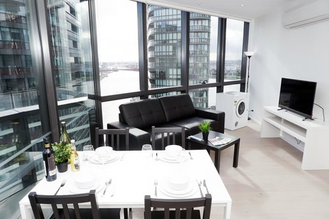 Auzzie Apartments Docklands, Melbourne - Stays Accommodation 33