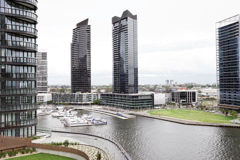 Auzzie Apartments Docklands, Melbourne - Stays Accommodation 19