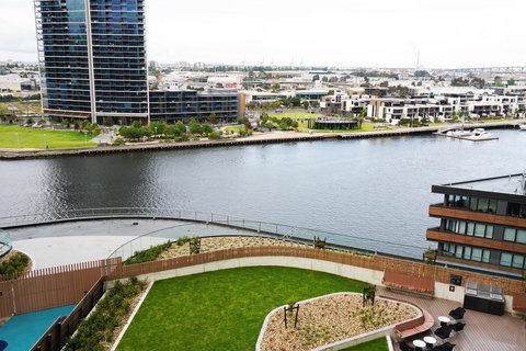 Auzzie Apartments Docklands, Melbourne - Stays Accommodation 10