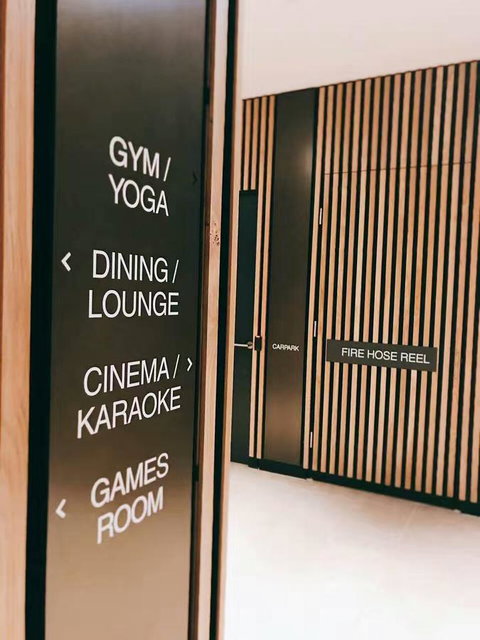 Auzzie Apartments Docklands, Melbourne - Stays Accommodation 4