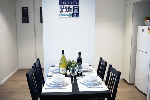 Auzzie Apartments Docklands, Melbourne - Stays Accommodation 9