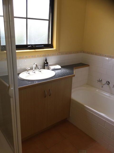 At The Beach Apartments - Stayed 9