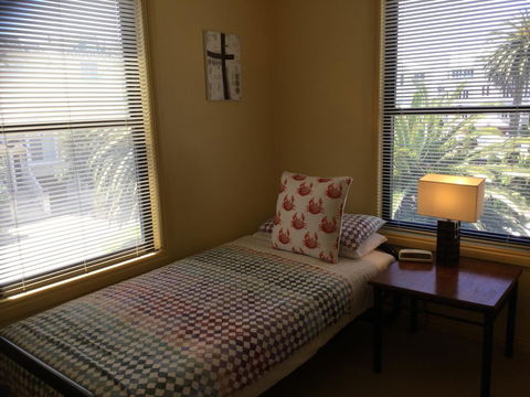 At The Beach Apartments - Stayed 4