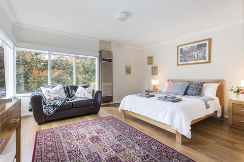 Hillside House - Stayed 4