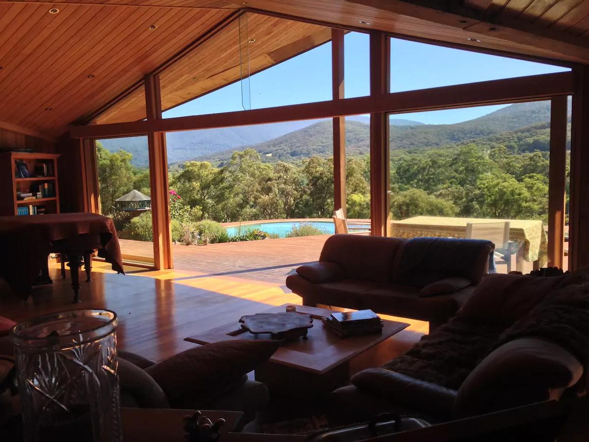 Three Bridges VIC Stayed