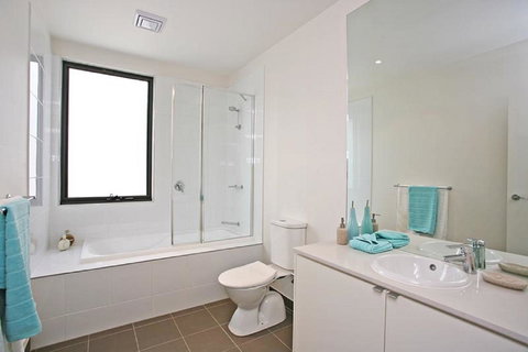 1 Pebble Place - Stayed 7