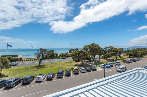 Blairgowrie Apartment 2 - On The Beach - Stays Accommodation 13