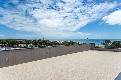 Blairgowrie Apartment 2 - On The Beach - Stays Accommodation 12