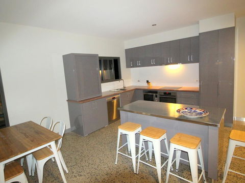 3 Bells Alpine Cottage - Stayed 4