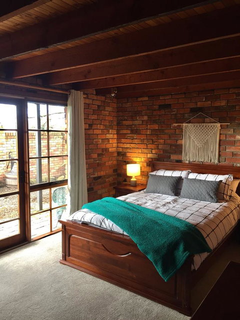 Bricks And Roses - Stayed 14