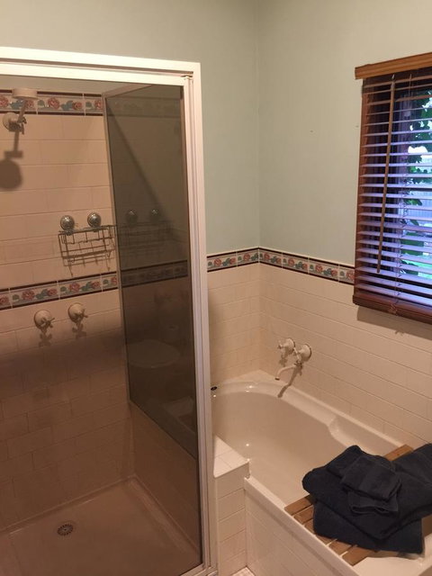 Bricks And Roses - Stayed 18