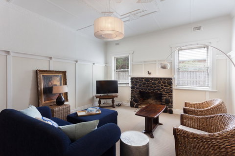 Sorrento Beach House - Perfect Spot And NEW Pool - Stayed 2