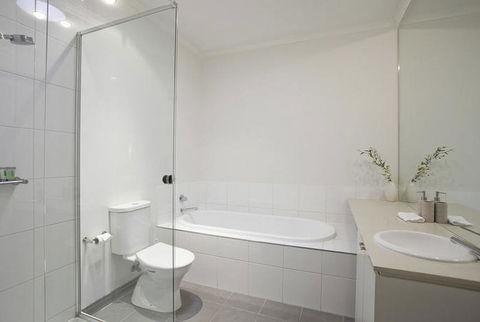 Torquay Golf Retreats - Pool, Beach, Tennis, Golf - Stays Accommodation 5