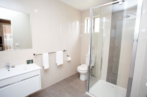 Blue Whale Motor Inn & Apartments - Stayed 11