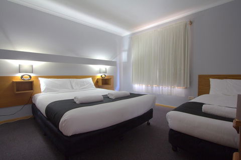 Blue Whale Motor Inn & Apartments - Stayed 1