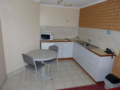 Blue Whale Motor Inn & Apartments - Stayed 27