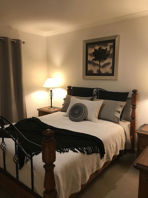 Black Lotus Townhouse - Stayed 4