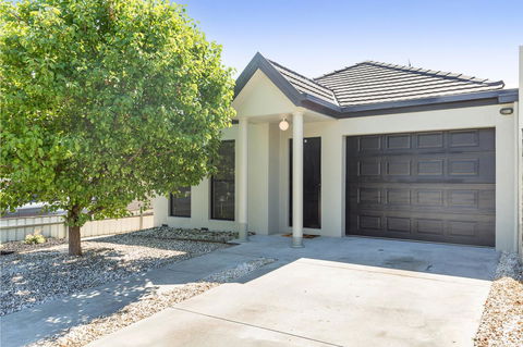 Black Lotus Townhouse - Stayed 0