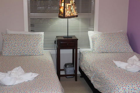 Australian Home Away @ Box Hill 2 Bedroom - Stayed 4