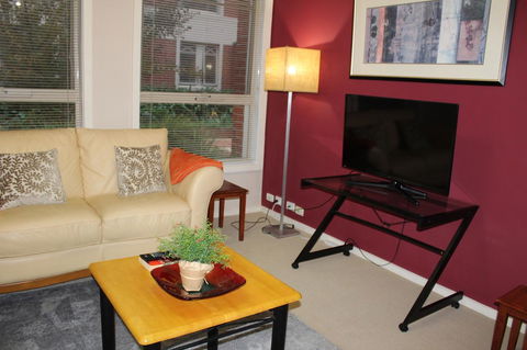 Australian Home Away @ Box Hill 2 Bedroom - Stayed 6