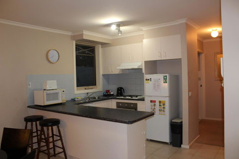 Australian Home Away @ Box Hill 2 Bedroom - Stayed 7