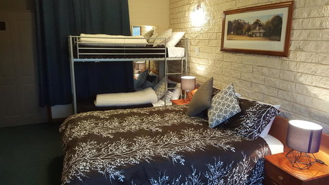 Allamar Motel - Stayed 30