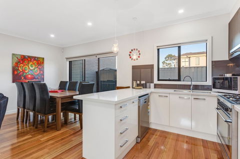 Biggs Villas Melbourne - Stays Accommodation 21