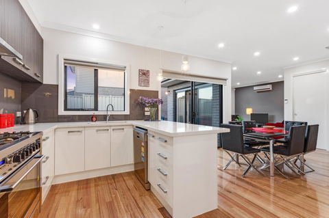 Biggs Villas Melbourne - Stays Accommodation 34