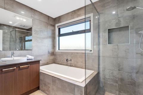 Biggs Villas Melbourne - Stays Accommodation 10