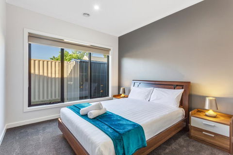 Biggs Villas Melbourne - Stays Accommodation 6