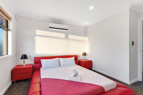 Biggs Villas Melbourne - Stays Accommodation 4