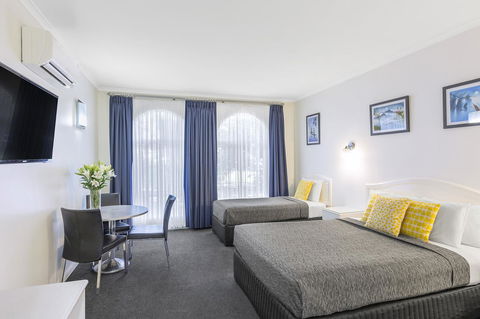 Cathedral Motor Inn - Stayed 8