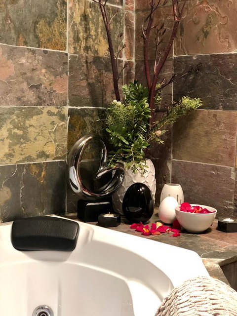 Minni Gums - Stayed 21